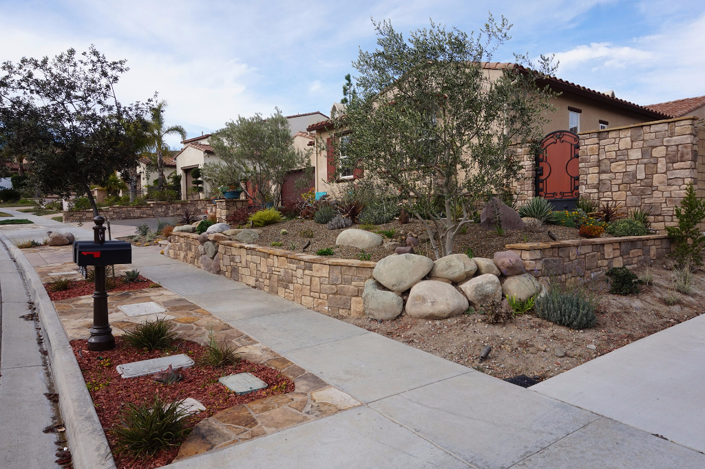 Retaining wall with Creative Stone Features in Dos Vientos Newbury Park