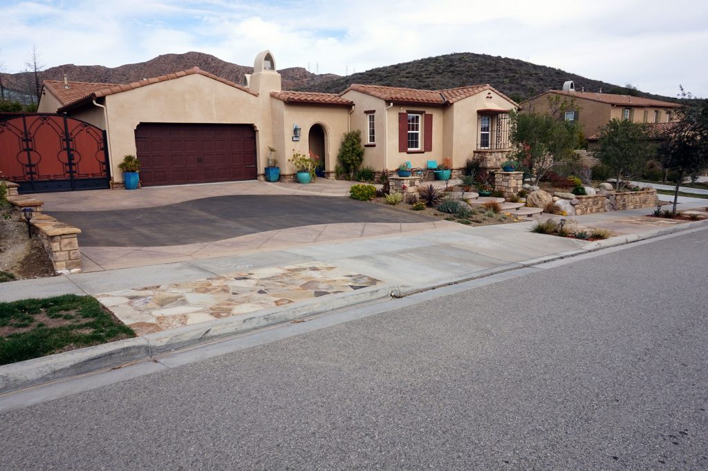 Front Yard Retaining Wall and Property Line Wall